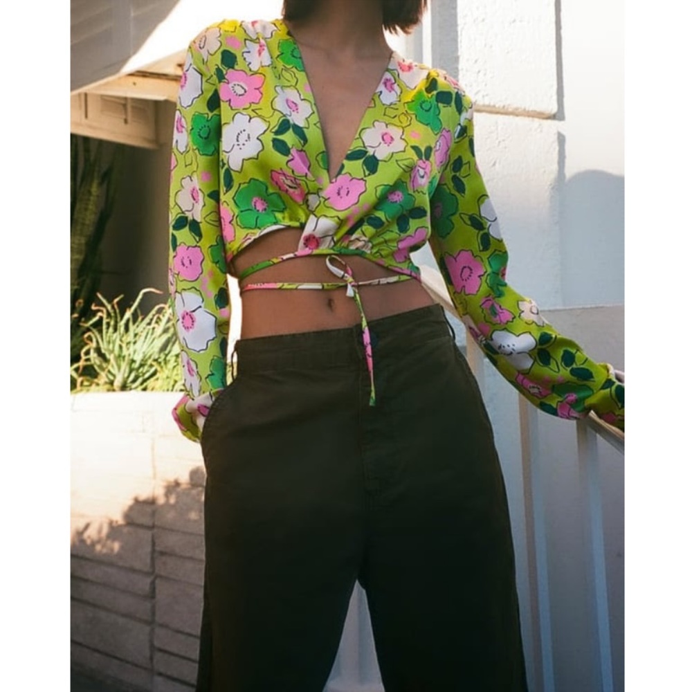 NWT Zara floral satin crossover crop top M